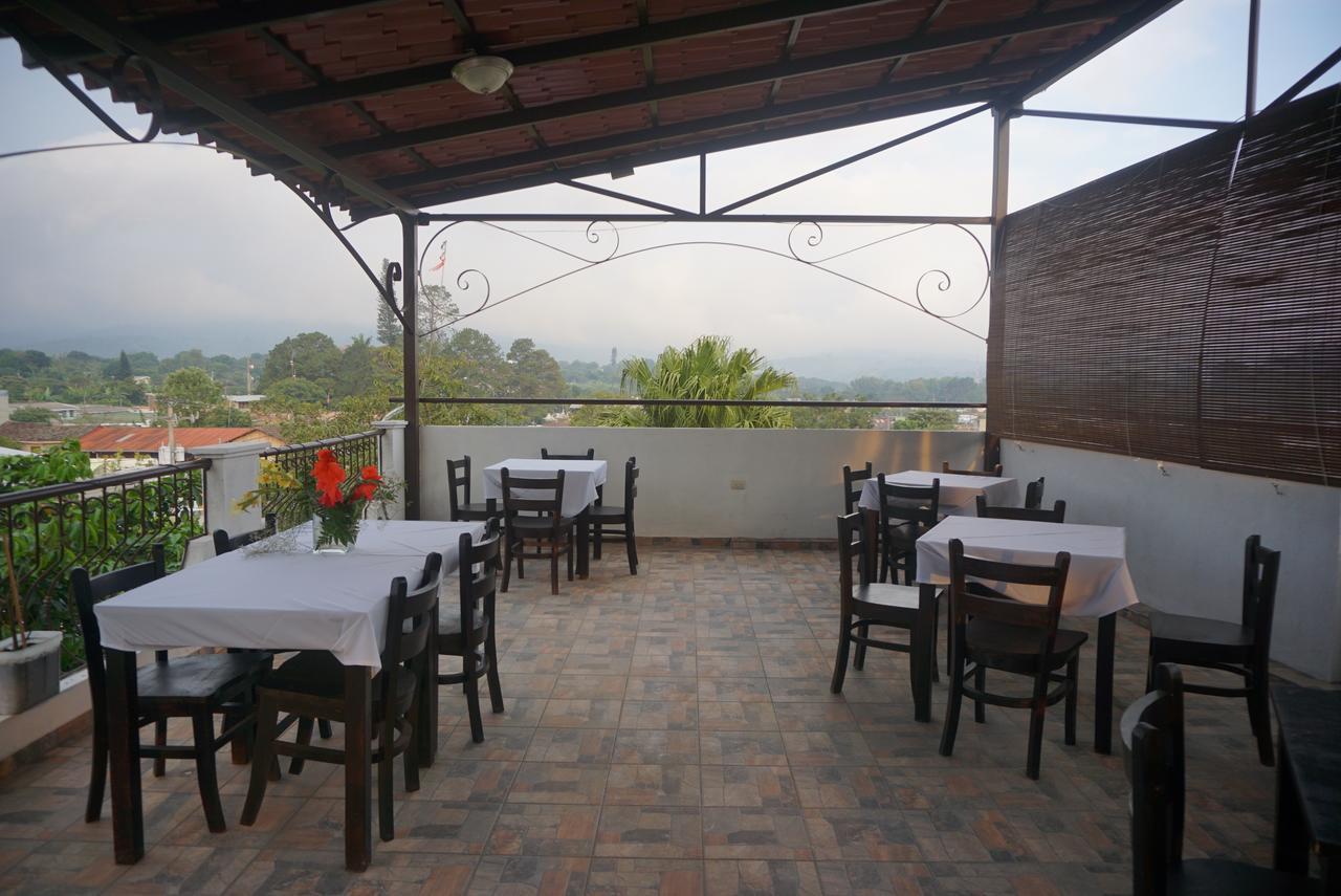 Hotel & Restaurant Fleur De Lis Concepción de Ataco المظهر الخارجي الصورة